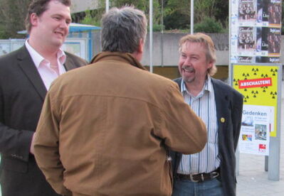 Ludwig Spirkl im Gespräch vor Ort